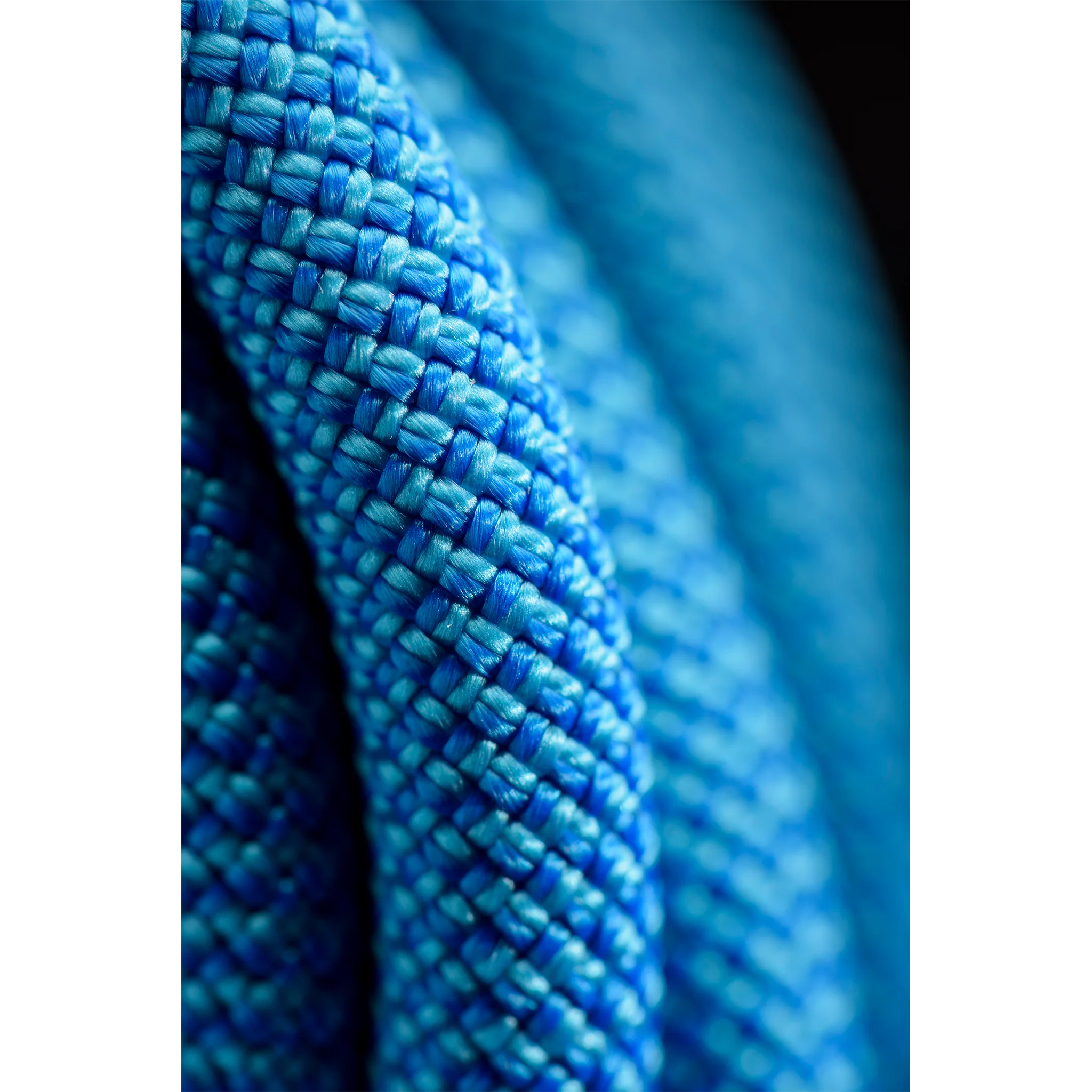 9.9 Climbing Rope - Image 2